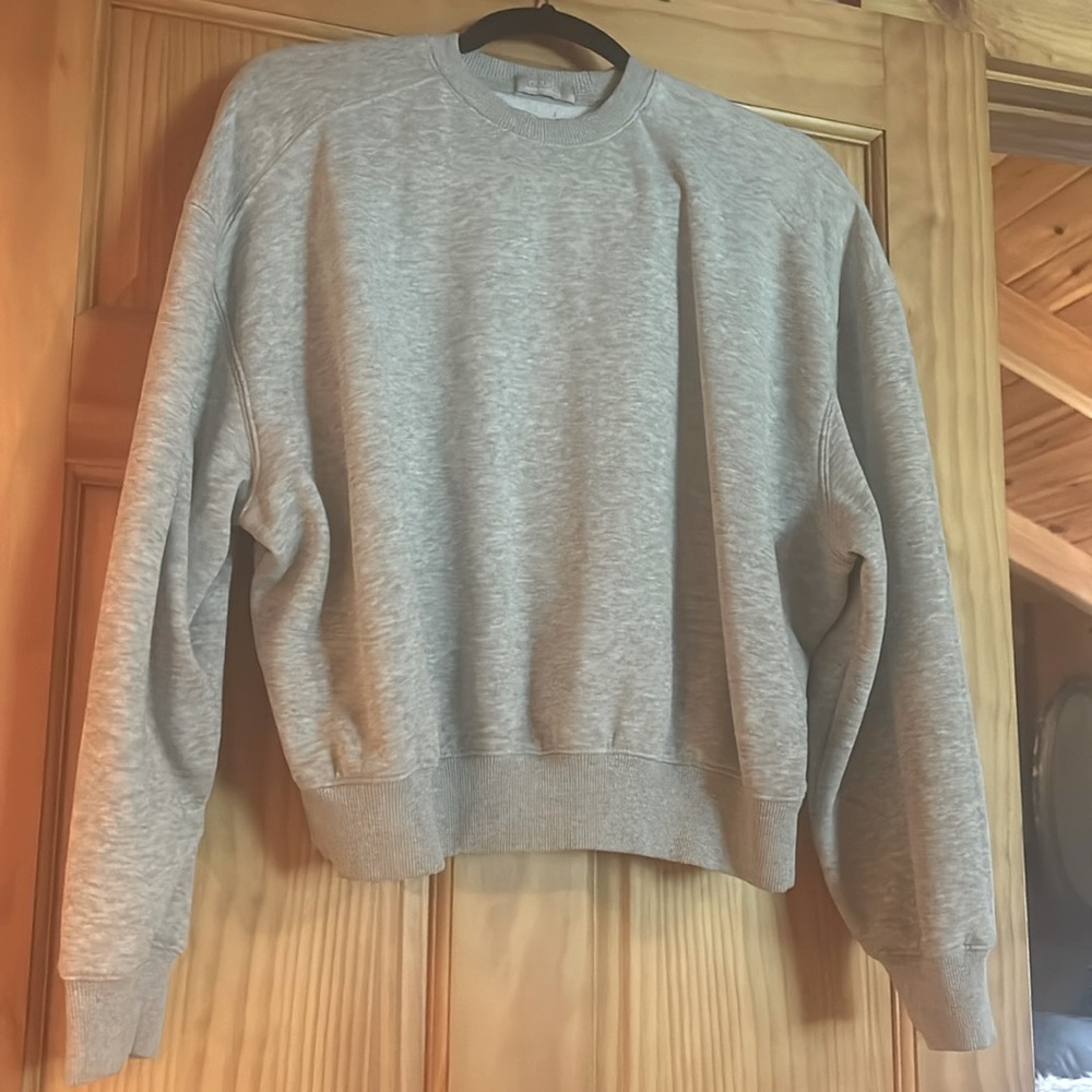 Nuuds heather grey sweatshirt